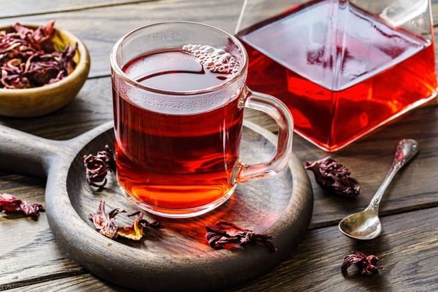 Hibiskusun Faydaları ve Hibiskus Çayının Avantajları Nedir?