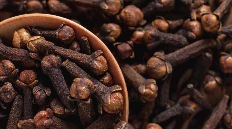 Karanfil Nedir ve Faydaları Nelerdir?