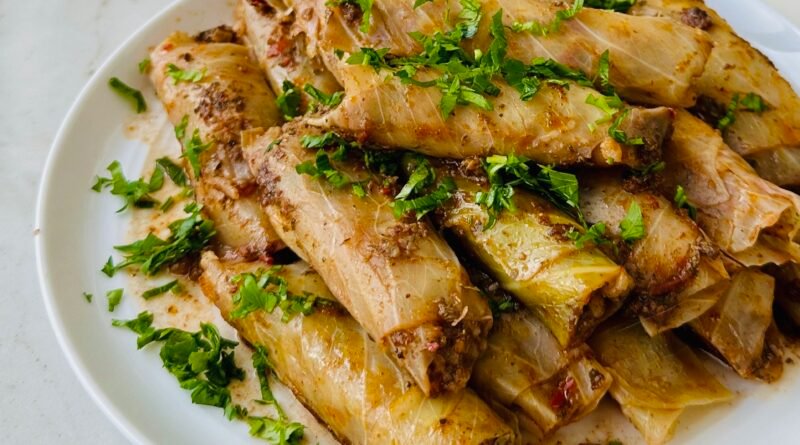 Etli Lahana Sarması Tarifi