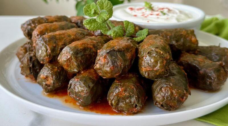 Etli Pazı Sarması Tarifi