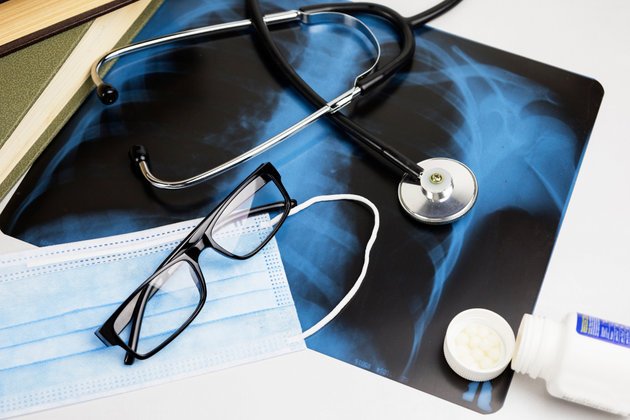 İdiopatik Pulmoner Fibrozis (Akciğer Sertleşmesi): Tanımı, Belirtileri ve Tedavi Yöntemleri